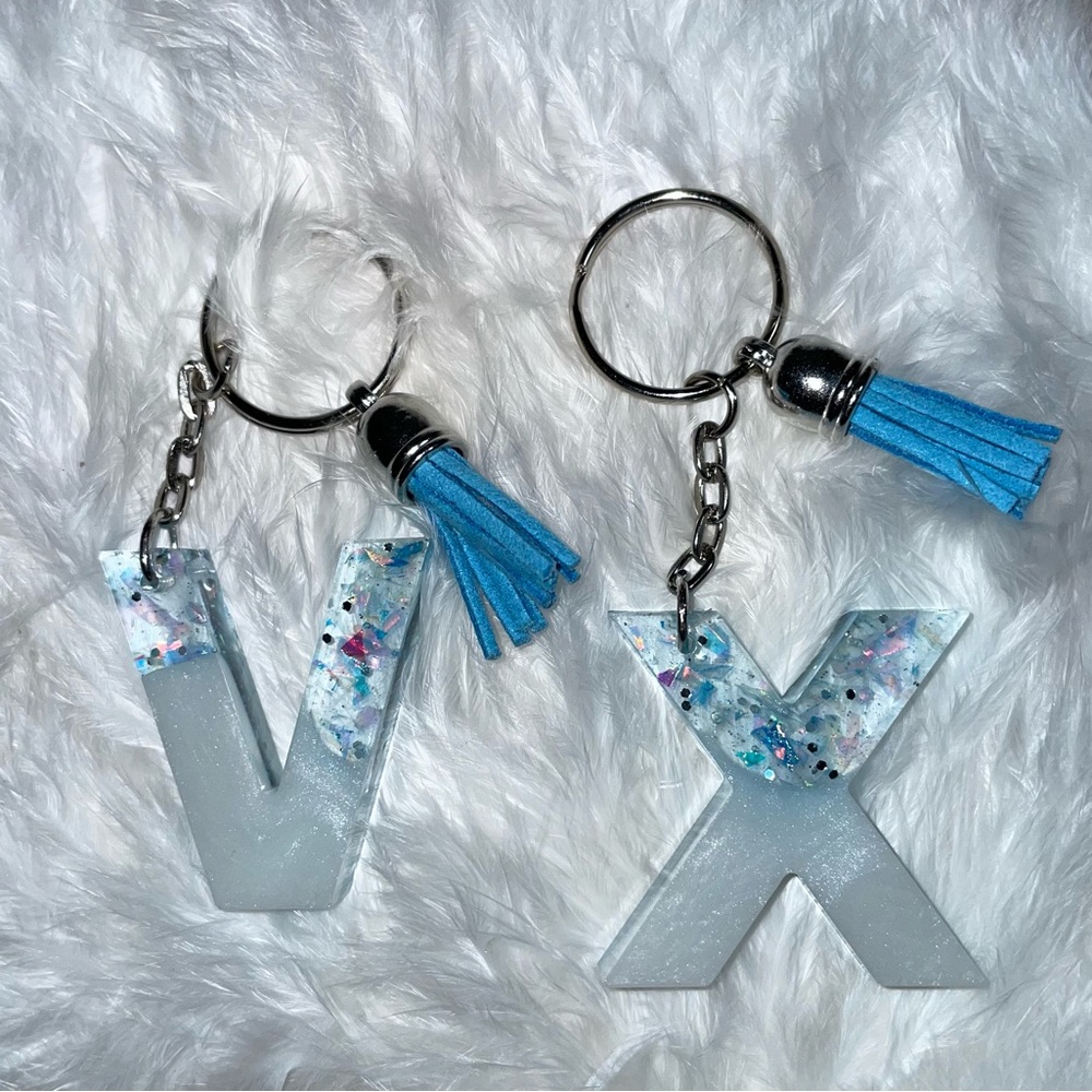 V X Keychains - Picture 4 of 5